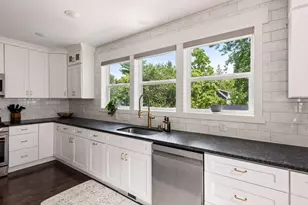 41 Russell Ave S, Minneapolis, MN 55405 - Photo 7