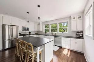 41 Russell Ave S, Minneapolis, MN 55405 - Photo 3
