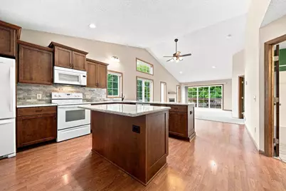 17030 Pheasant Meadow Lane SW, Prior Lake, MN 55372 - Photo 5