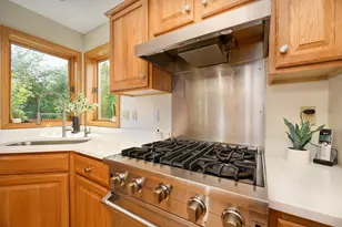 2592 Blue Bill Cir, White Bear Lake, MN 55110 - Photo 9