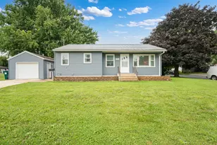 311 4th Ave SE, Stewartville, MN 55976 - Photo 3