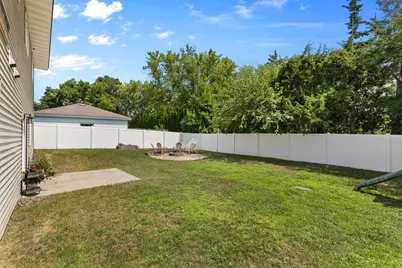 5400 Yukon Avenue N, New Hope, MN 55428 - Photo 3