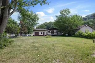 460 Center St, Dakota, MN 55925 - Photo 21