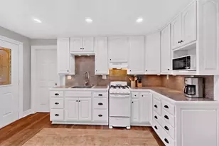 537 3rd Ave NW, Rochester, MN 55901 - Photo 3