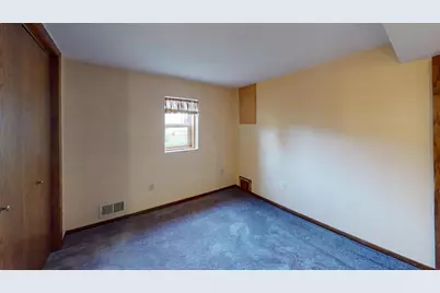 2420 Kenyon Road, Owatonna, MN 55060 - Photo 11