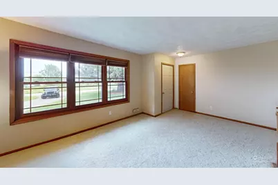 2420 Kenyon Road, Owatonna, MN 55060 - Photo 3