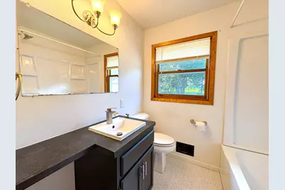 518 E Saint Charles Avenue, Fergus Falls, MN 56537 - Photo 19