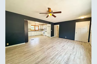 518 E Saint Charles Avenue, Fergus Falls, MN 56537 - Photo 5