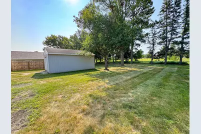 518 E Saint Charles Avenue, Fergus Falls, MN 56537 - Photo 43