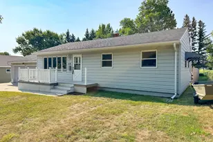 518 E St Charles Ave, Fergus Falls, MN 56537 - Photo 37