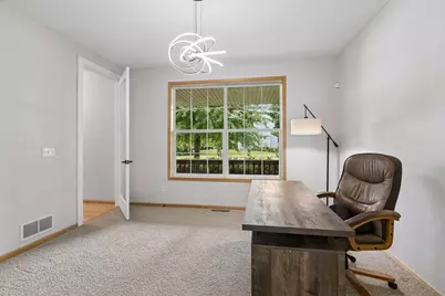 9720 Linden Avenue N, Brooklyn Park, MN 55443 - Photo 21