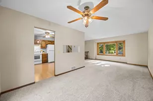 26120 Galen Dr, Wyoming, MN 55092 - Photo 9