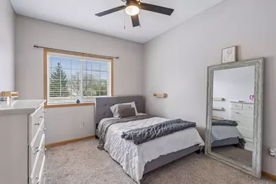17679 Hackberry Court, Eden Prairie, MN 55347 - Photo 15