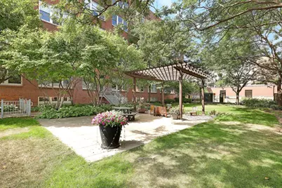 225 9th Street E #107, Saint Paul, MN 55101 - Photo 37
