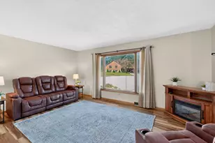 376 Norseman Ct NW, Rochester, MN 55901 - Photo 5
