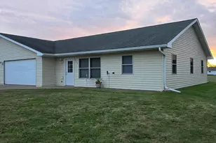 607 Washington St, Almena, WI 54805 - Photo 1