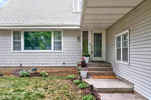 12515 Sunset Trail N, Plymouth, MN 55441 - Photo 5