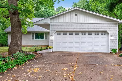 12515 Sunset Trail N, Plymouth, MN 55441 - Photo 3