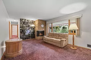 1933 Flandrau St, Maplewood, MN 55109 - Photo 17