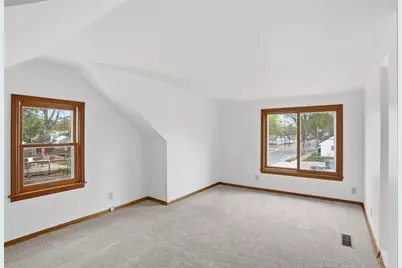 5701 38th Avenue S, Minneapolis, MN 55417 - Photo 17