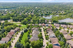 1236 Lakemoor Dr, Woodbury, MN 55129 - Photo 43