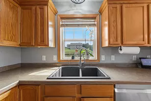2502 6th St NE, Waseca, MN 56093 - Photo 15