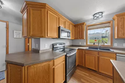 2502 6th Street NE, Waseca, MN 56093 - Photo 17
