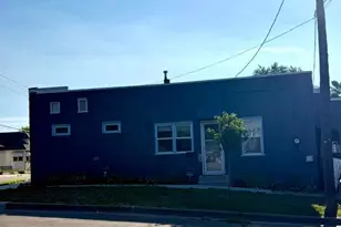 318 Front Ave, Saint Paul, MN 55117 - Photo 1