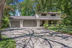 1680 Woodlawn Ave, Owatonna, MN 55060 - Photo 1
