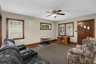 678 Hazel St N, Saint Paul, MN 55119 - Photo 11