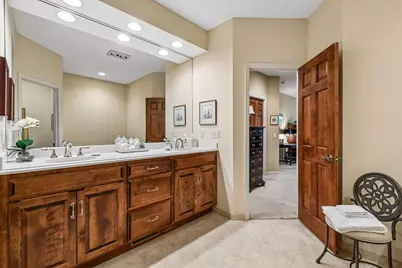 635 Waycliffe Drive N, Wayzata, MN 55391 - Photo 21