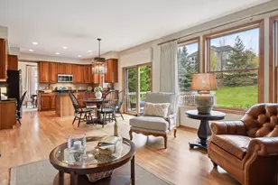 7645 Ridgeview Way, Chanhassen, MN 55317 - Photo 21