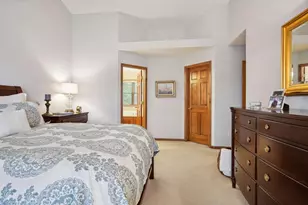 7645 Ridgeview Way, Chanhassen, MN 55317 - Photo 27