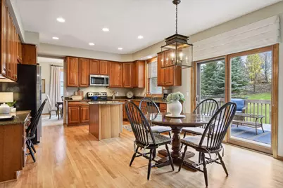 7645 Ridgeview Way, Chanhassen, MN 55317 - Photo 13