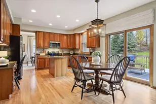 7645 Ridgeview Way, Chanhassen, MN 55317 - Photo 13