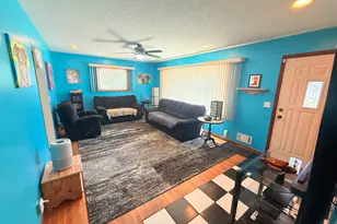 2055 English St, Maplewood, MN 55109 - Photo 3