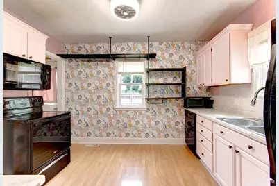 220 Green Street W, Waterville, MN 56096 - Photo 15