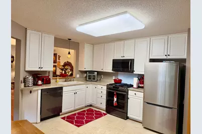 18699 Kalmar Court, Lakeville, MN 55044 - Photo 3
