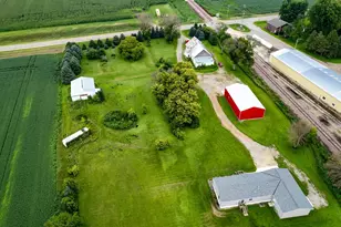 21509 700th Ave, Alden, MN 56009 - Photo 43
