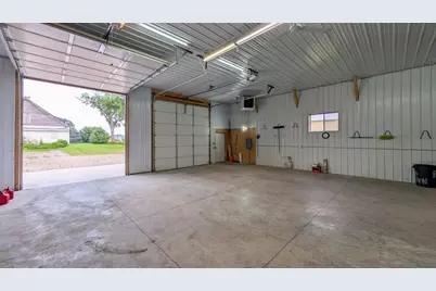 21509 700th Avenue, Alden, MN 56009 - Photo 35