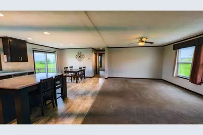 21509 700th Avenue, Alden, MN 56009 - Photo 11