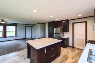 21509 700th Ave, Alden, MN 56009 - Photo 5