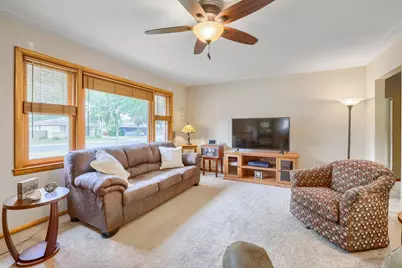421 13th Street W, Hastings, MN 55033 - Photo 3