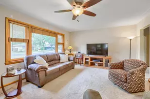 421 13th St W, Hastings, MN 55033 - Photo 3