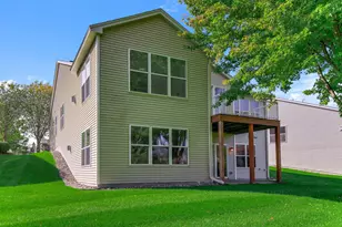 7174 Newbury Pl, Woodbury, MN 55125 - Photo 79