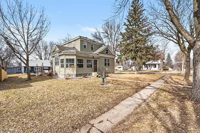 219 N Donaldson Street, Luverne, MN 56156 - Photo 3