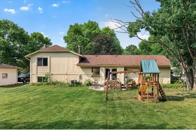 7460 Berkshire Way, Maple Grove, MN 55311 - Photo 47