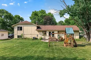 7460 Berkshire Way, Maple Grove, MN 55311 - Photo 47