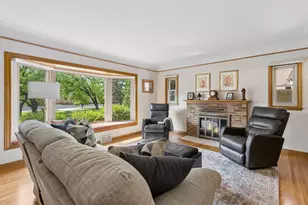 3240 Lilac Dr N, Golden Valley, MN 55422 - Photo 5