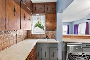 1050 Matilda St, Saint Paul, MN 55117 - Photo 9
